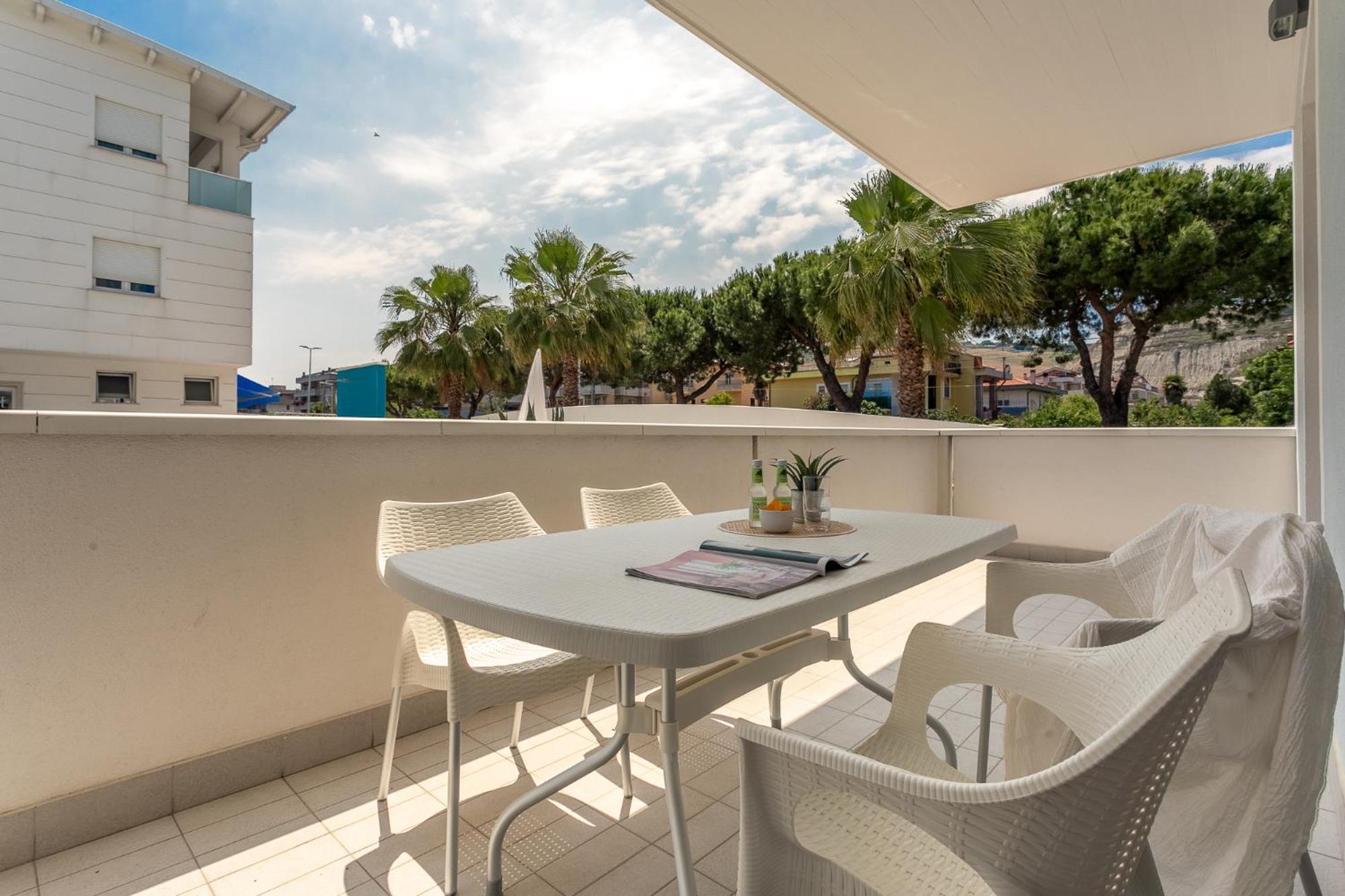 Case Vacanze Blue Bay Resort Roseto Degli Abruzzi Exterior photo